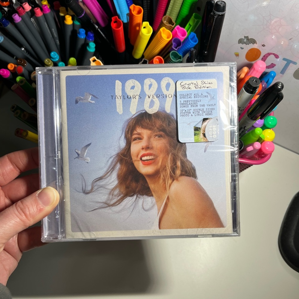 1989 Taylor’s Version Sealed CD, Crystal Skies Blue w/ Poster / Taylor Swift CD